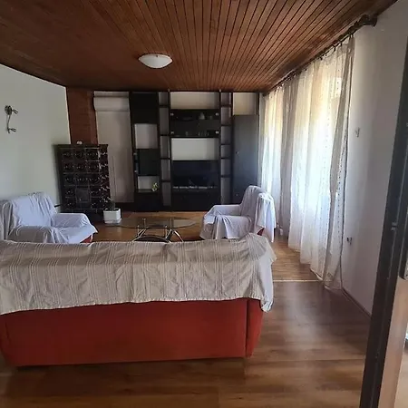 Dom wakacyjny Sarmantna Kamena Kuca Sarita Jurdani